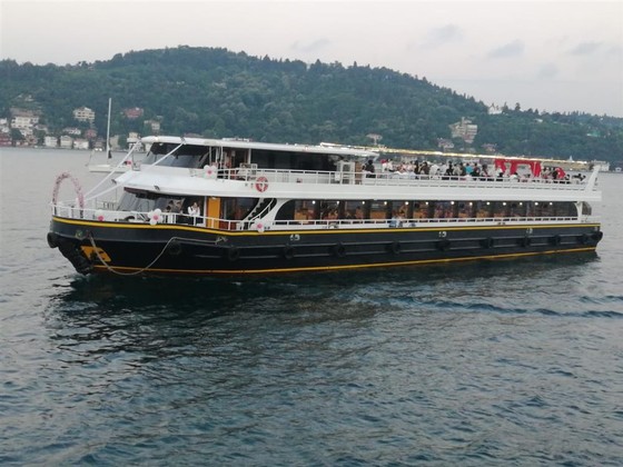 Commercial Boats Dinner Cruiser/Restaurant Boat