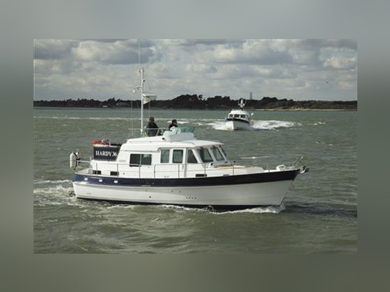 Hardy Motor Boats 36