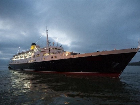 Commercial Boats Cruise Ship 580/605 Passengers Ship