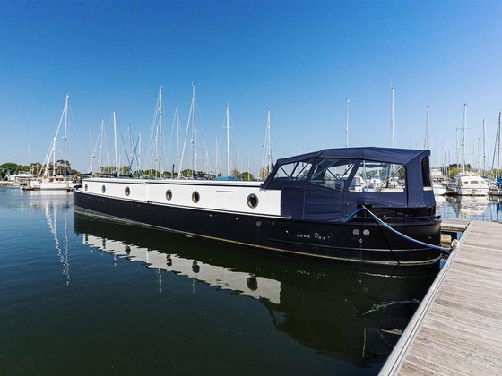 Houseboat Turnstone F64 Steel Barge