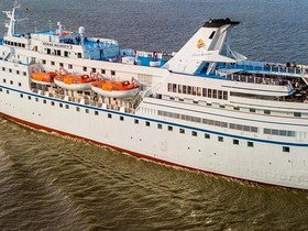 Commercial Boats Cruise Ship 621 Passengers