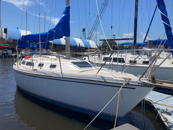 Catalina Yachts 30