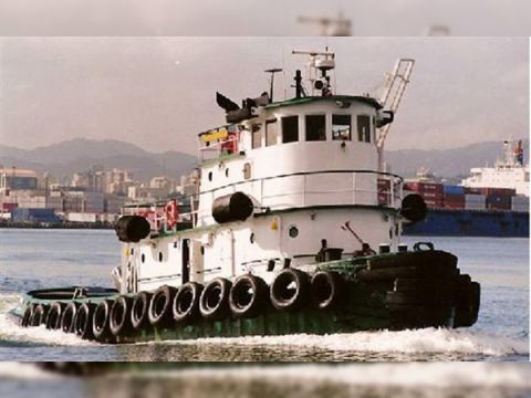 1966 95' x 20' x 13' 1700hp Twin Screw Model Bow Tug 1966 95' x 29' x 13' 1700 hp Twin Screw Model Bow Tug
